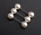 Today's Flash Sale⚡ Buy 1 Get 1 Free🎁Pearl Brooch Corset-Style Decorative Pin