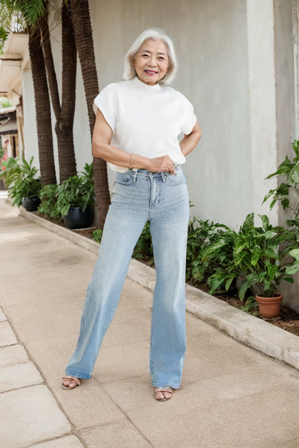 👖Vintage Wash Plus-Size Jeans — Stretchy & Straight Leg Fit