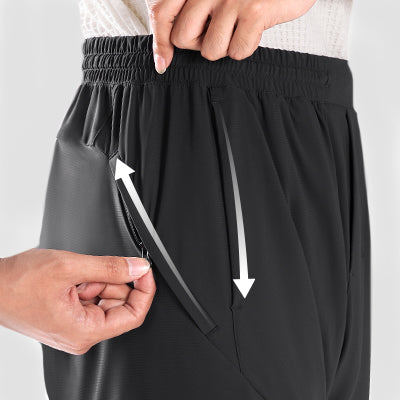 Ergonomic Zip Pocket