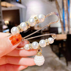 Today's Flash Sale⚡ Buy 1 Get 1 Free🎁Pearl Brooch Corset-Style Decorative Pin