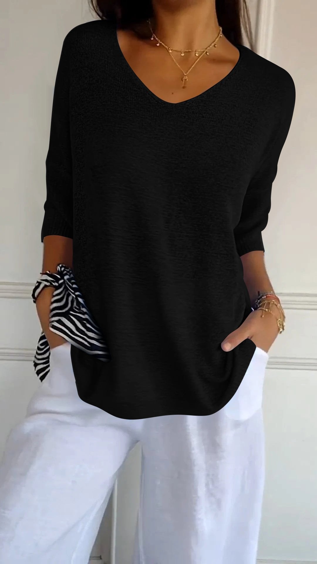 💎 60% OFF! 💎 Solid Color Knitted V-Neck Top – Minimalist Elegance, Breathable Comfort & Timeless Style 🥰👚