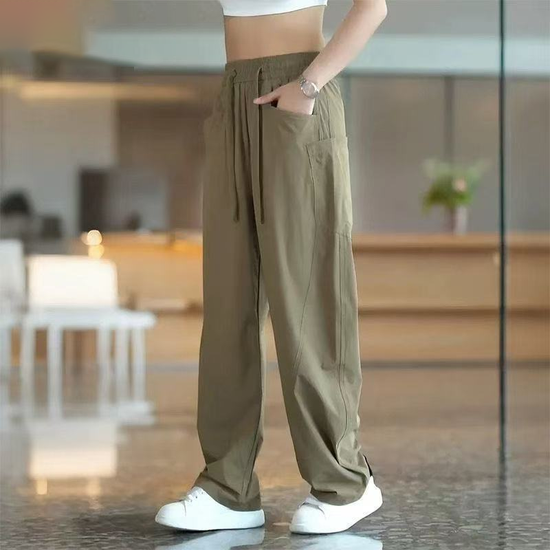 Men's Casual Straight-Leg Pants with Multi-Pocket Design
