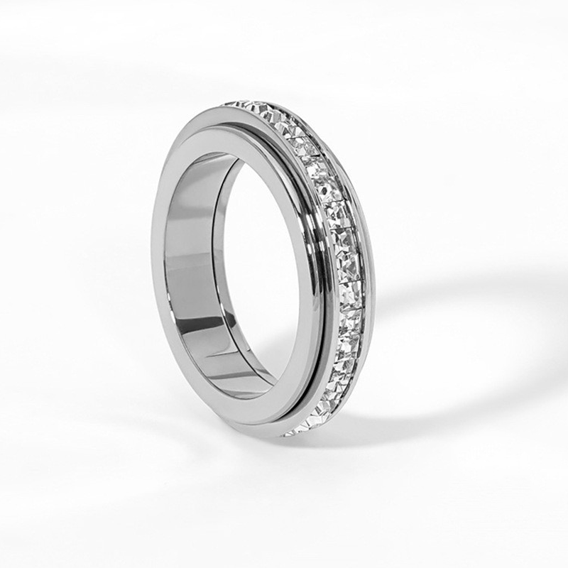 💖Titanium Steel Rotatable Spinner Ring with Zirconia