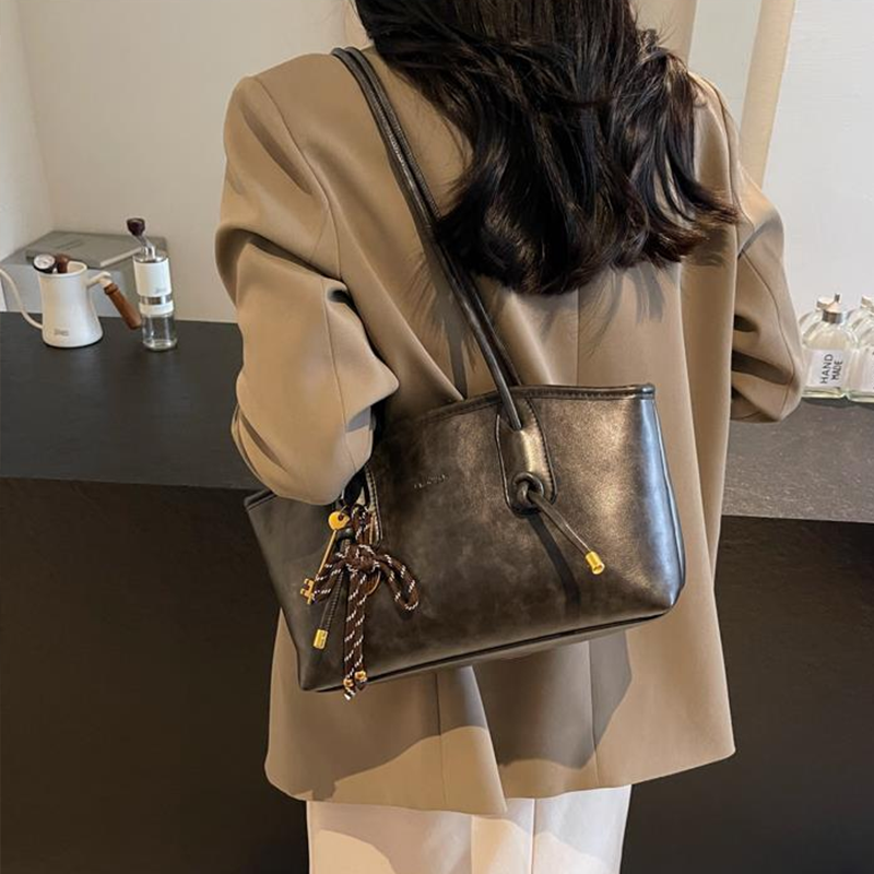 🔥 Y2K Vintage Vibe | PU Leather Shoulder Bag | Daily Essential 📸【2026 New Arrival】